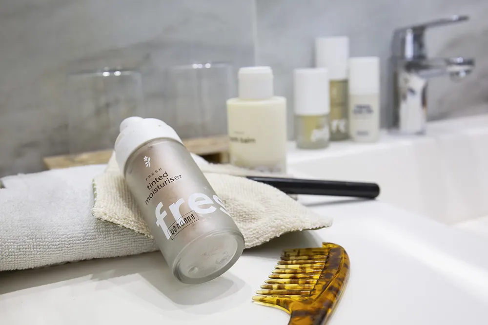 Amenities en la habitación del Hotel Villa Miel